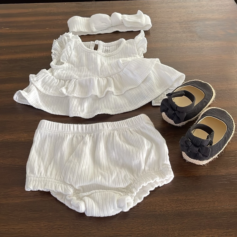 Matching Set - Picture 2 of 3